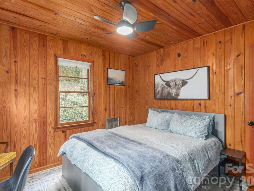 147 Azalea Drive, Maggie Valley, NC 28751.  MLS# CAR4326706, YatesRealty ID 17397. 