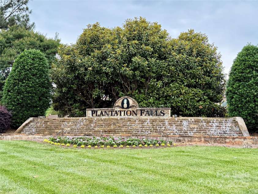 8620 Rolling Fields Road, Charlotte, NC 28227.  MLS# CAR4266446, YatesRealty ID 17398. 