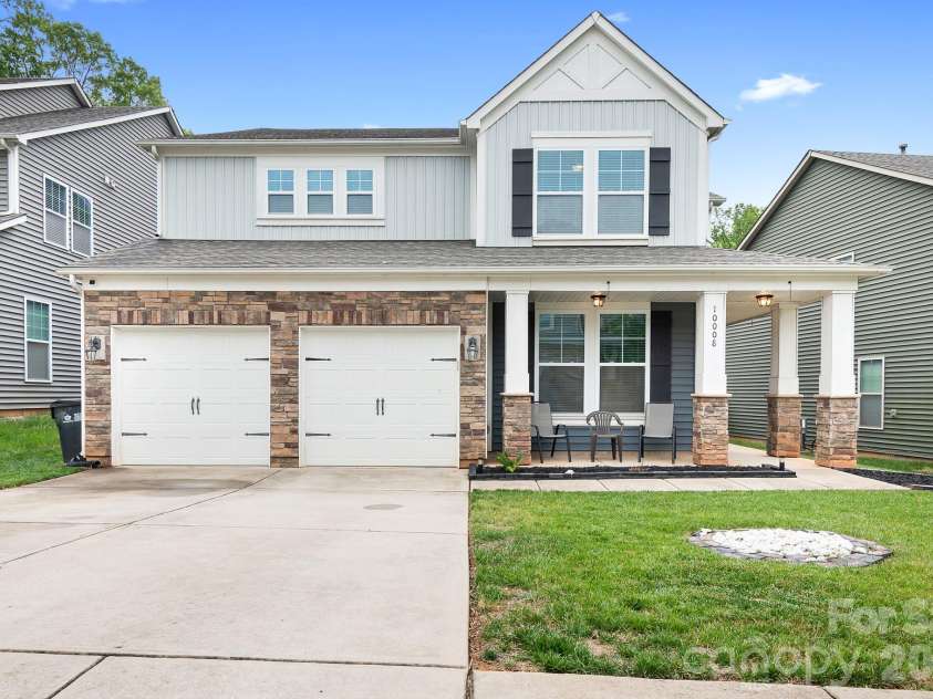 10008 Michael Crossing Drive, Charlotte, NC 28213.  MLS# CAR4375777, YatesRealty ID 17399. 