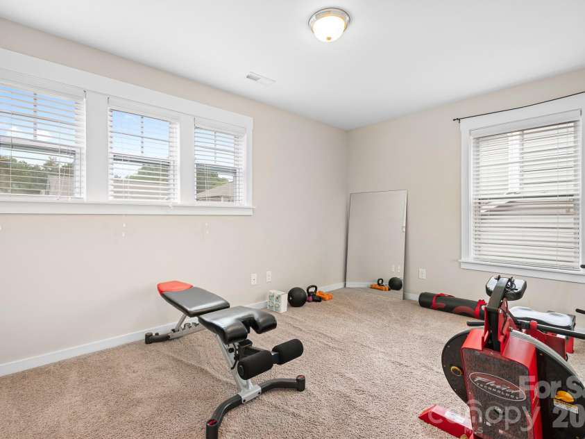 10008 Michael Crossing Drive, Charlotte, NC 28213.  MLS# CAR4375777, YatesRealty ID 17399. 