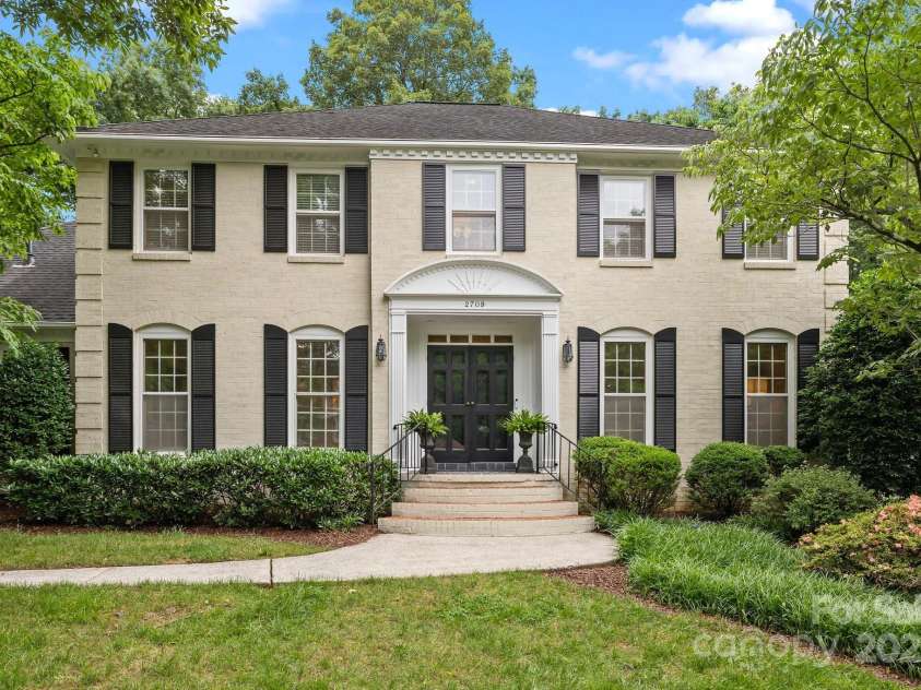 2709 Wamath Drive, Charlotte, NC 28210.  MLS# CAR4262902, YatesRealty ID 17399. 