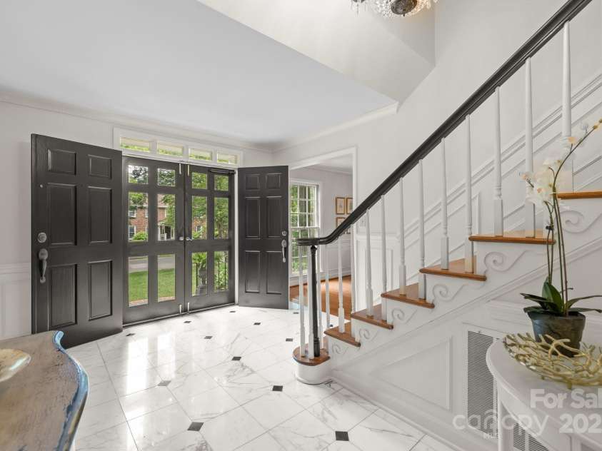 2709 Wamath Drive, Charlotte, NC 28210.  MLS# CAR4262902, YatesRealty ID 17399. 