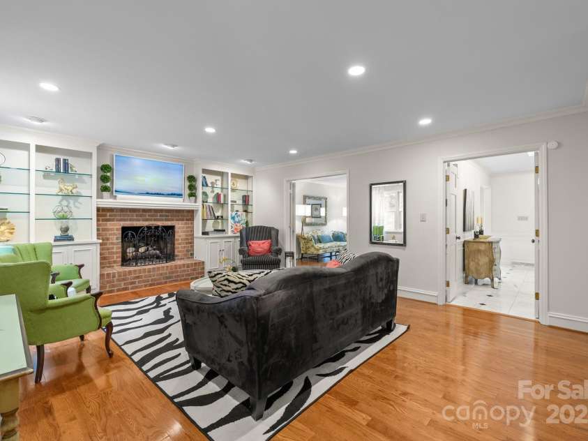 2709 Wamath Drive, Charlotte, NC 28210.  MLS# CAR4262902, YatesRealty ID 17399. 