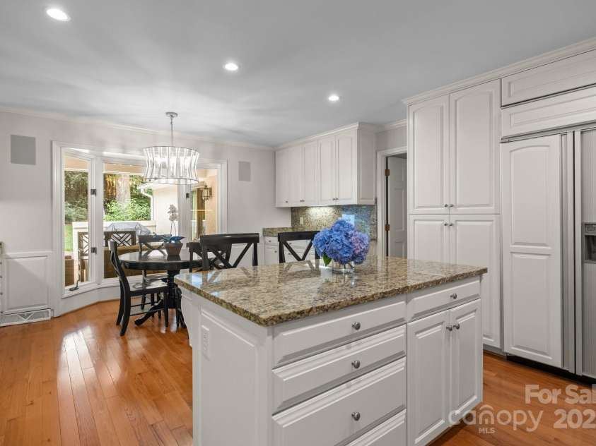 2709 Wamath Drive, Charlotte, NC 28210.  MLS# CAR4262902, YatesRealty ID 17399. 