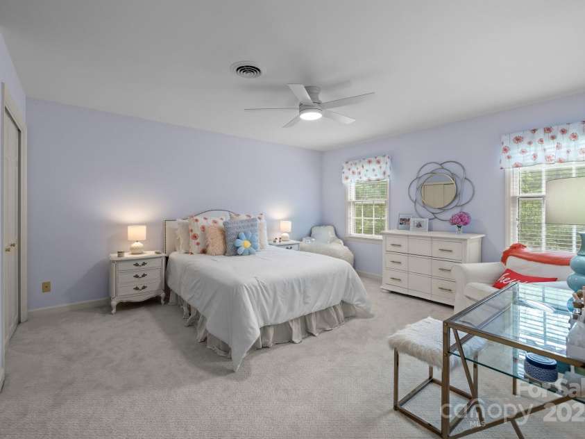 2709 Wamath Drive, Charlotte, NC 28210.  MLS# CAR4262902, YatesRealty ID 17399. 