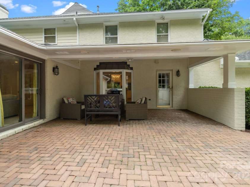 2709 Wamath Drive, Charlotte, NC 28210.  MLS# CAR4262902, YatesRealty ID 17399. 