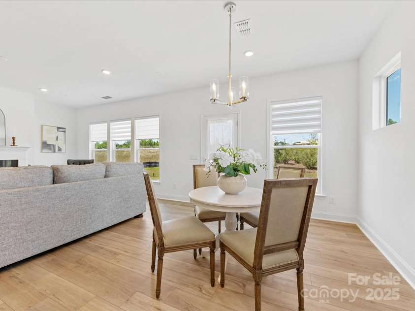 1516 Respect Street, Concord, NC 28027.  MLS# CAR4274027, YatesRealty ID 1740. Breakfast Nook