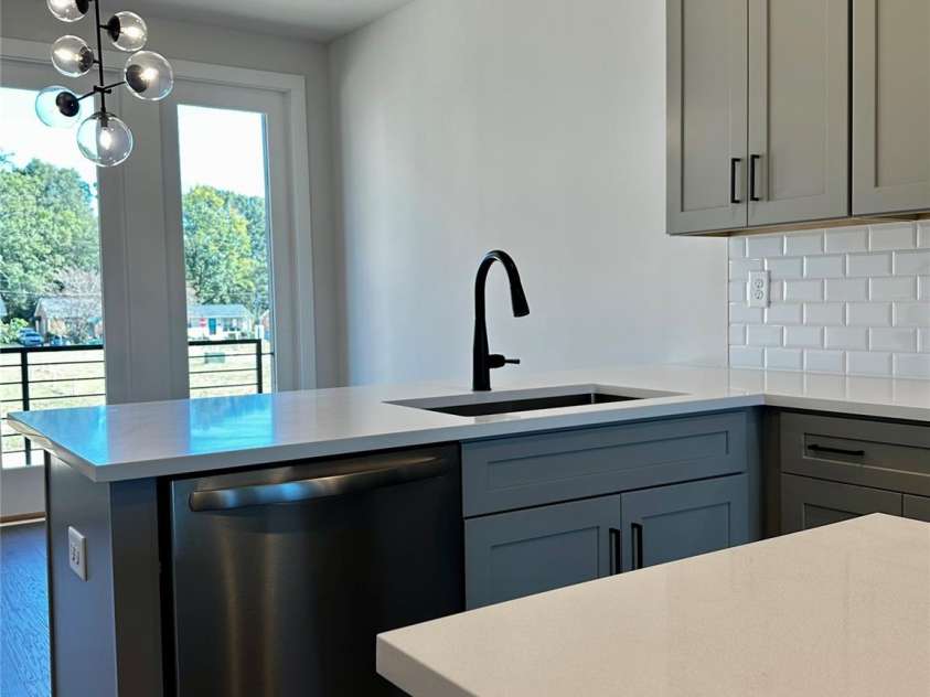 2216 Graham Street, Charlotte, NC 28206.  MLS# CAR4182890, YatesRealty ID 1740. 