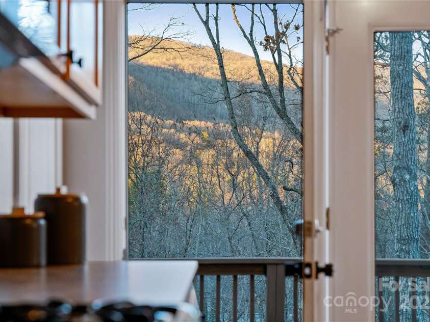 90 Indian Mound Trail, Fairview, NC 28730.  MLS# CAR4268261, YatesRealty ID 1740. 