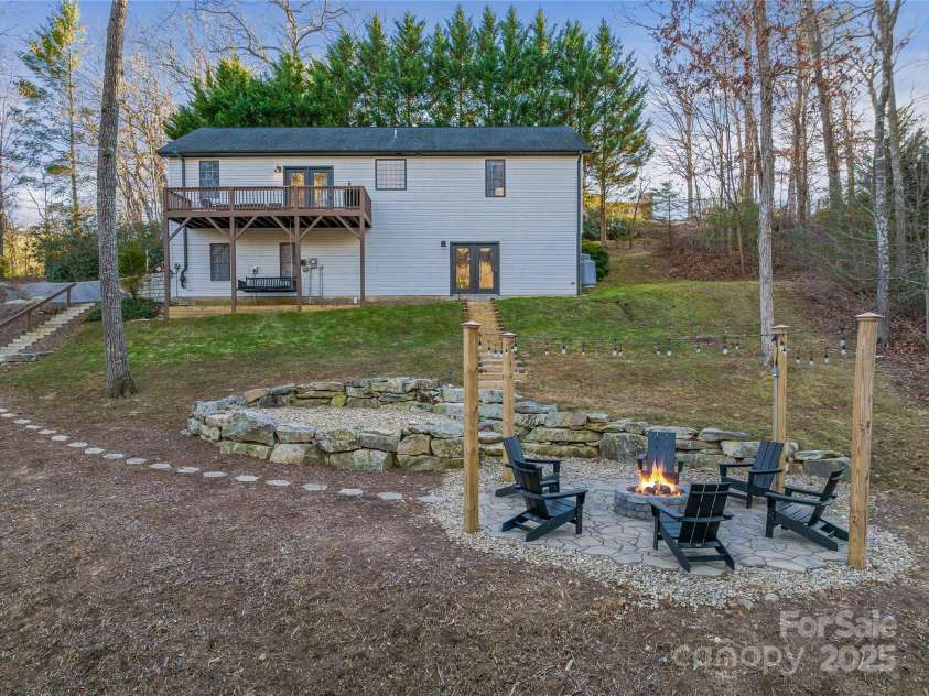 90 Indian Mound Trail, Fairview, NC 28730.  MLS# CAR4268261, YatesRealty ID 1740. 