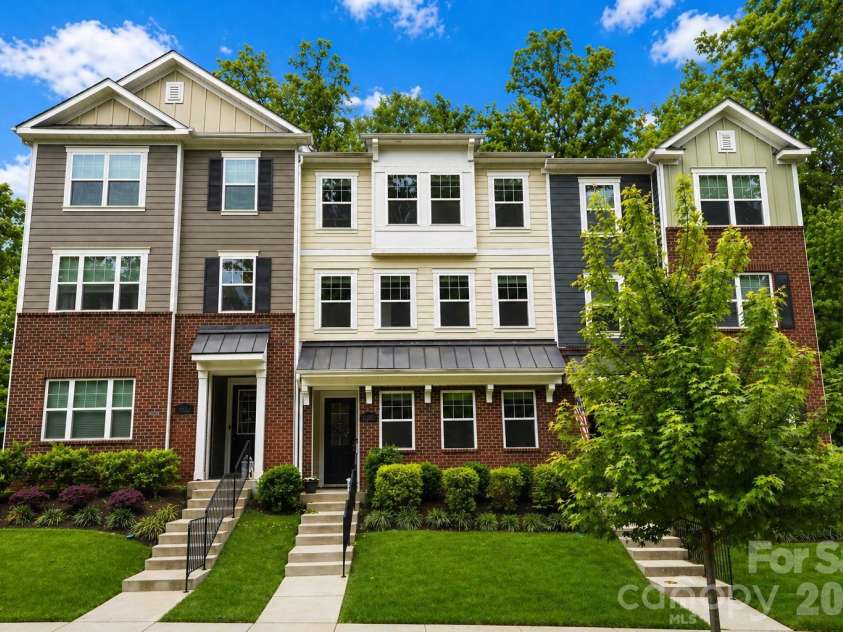 12008 John Newton Drive, Davidson, NC 28036.  MLS# CAR4375341, YatesRealty ID 17400. Front View From Street