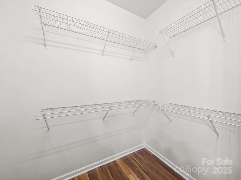 14321 San Paolo Lane, Charlotte, NC 28277.  MLS# CAR4250728, YatesRealty ID 17400. Walk-in Closet in Primary bedrooom