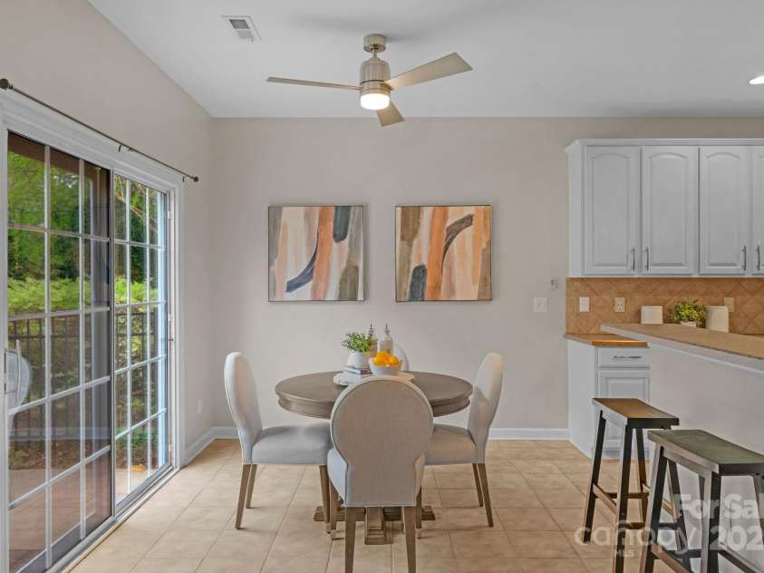 2711 Liberty Hall Court, Waxhaw, NC 28173.  MLS# CAR4228548, YatesRealty ID 17401. 