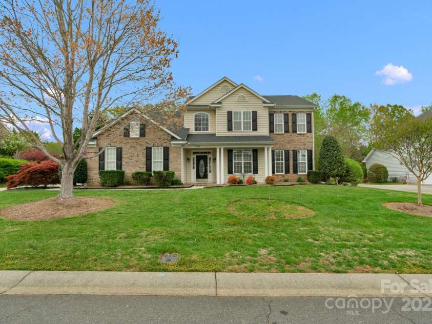 2711 Liberty Hall Court, Waxhaw, NC 28173.  MLS# CAR4228548, YatesRealty ID 17401. 
