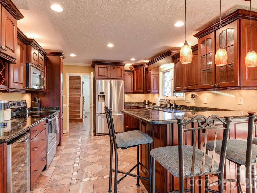 845 Cane Creek Road, Fletcher, NC 28732.  MLS# CAR4376005, YatesRealty ID 17404. 