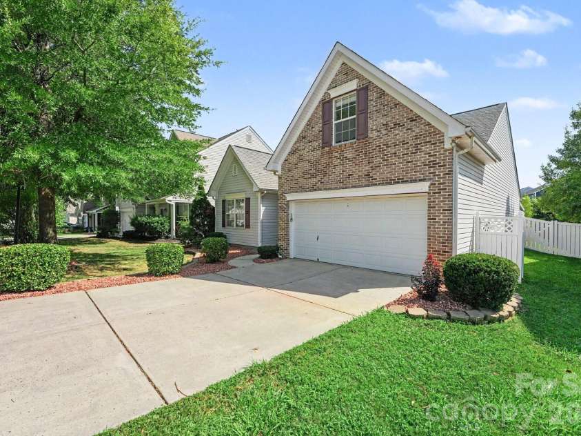 1274 Emory Lane, Concord, NC 28027.  MLS# CAR4375773, YatesRealty ID 17405. 