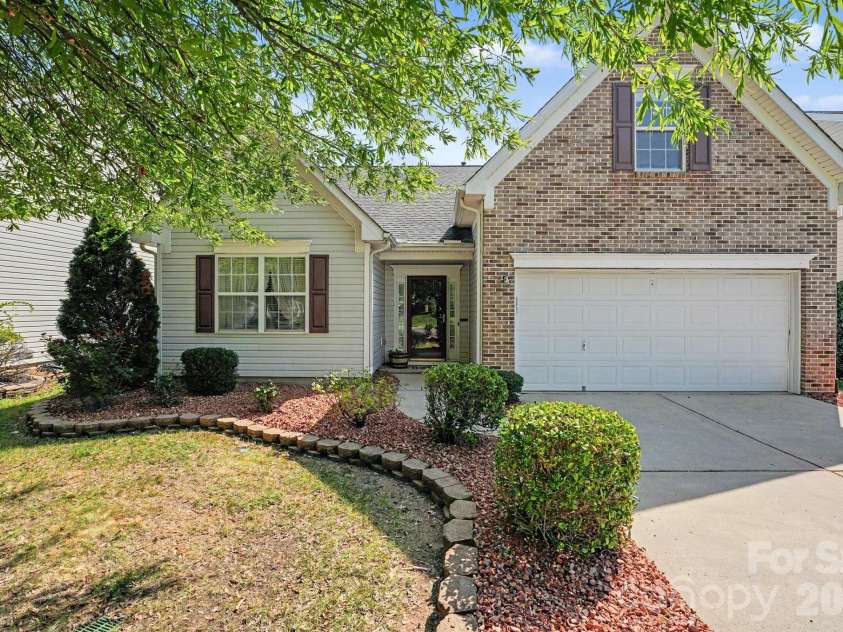1274 Emory Lane, Concord, NC 28027.  MLS# CAR4375773, YatesRealty ID 17405. 