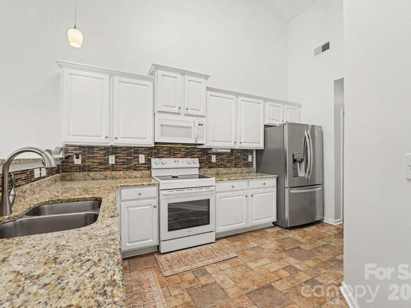 1274 Emory Lane, Concord, NC 28027.  MLS# CAR4375773, YatesRealty ID 17405. 