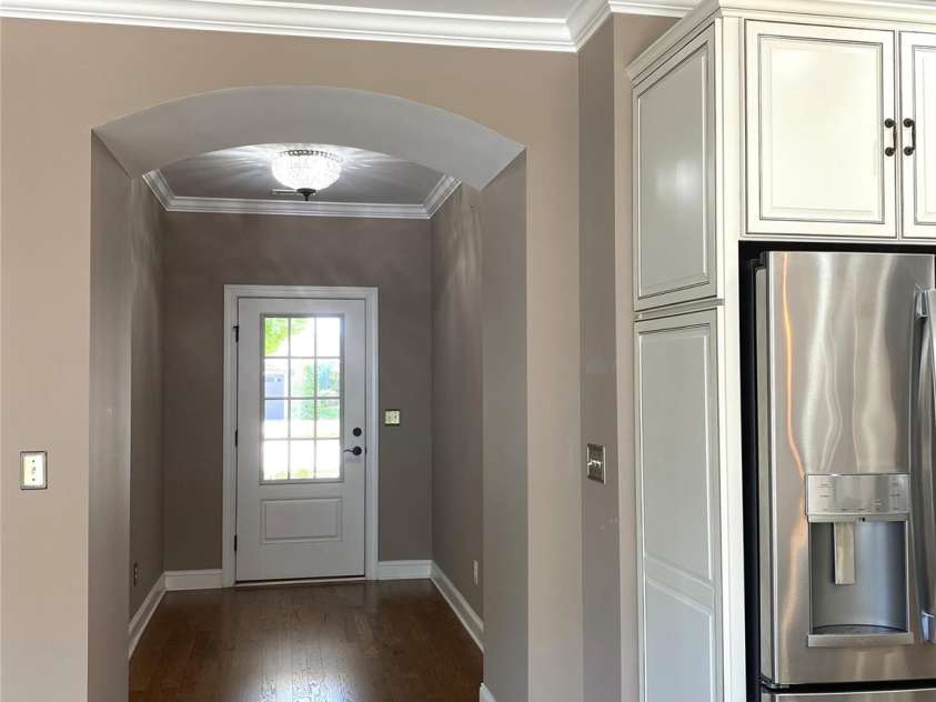 117 Mercyview Lane, Mooresville, NC 28117.  MLS# CAR4374423, YatesRealty ID 17406. Entry hall