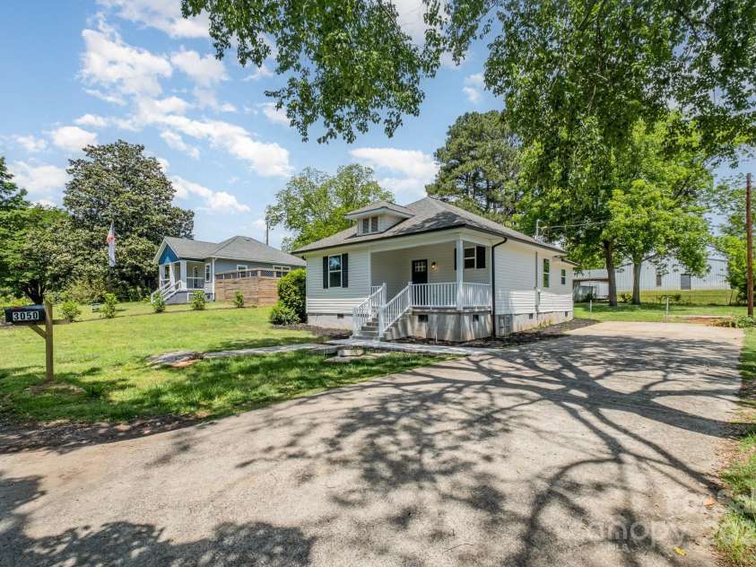 3050 Millstone Drive, Gastonia, NC 28054.  MLS# CAR4253322, YatesRealty ID 17406. 
