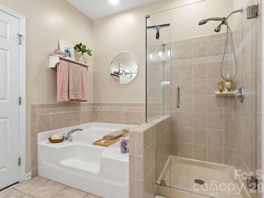 168 Arcadian Way, Mooresville, NC 28117.  MLS# CAR4375171, YatesRealty ID 17407. Primary Bath