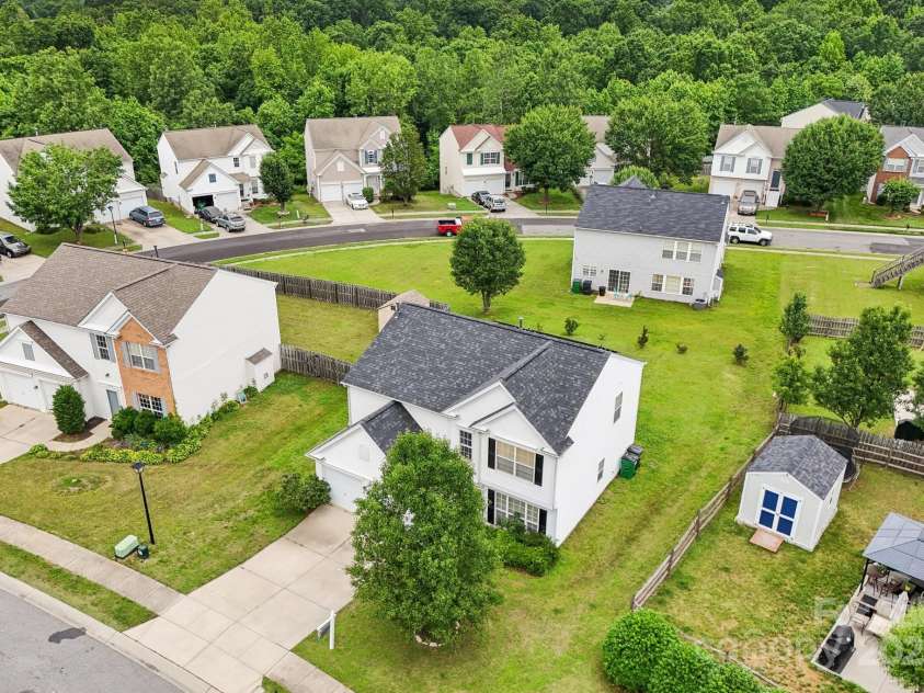 3038 Old Ironside Drive, Charlotte, NC 28213.  MLS# CAR4253394, YatesRealty ID 17408. 