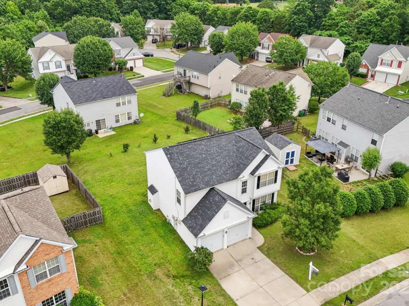 3038 Old Ironside Drive, Charlotte, NC 28213.  MLS# CAR4253394, YatesRealty ID 17408. 