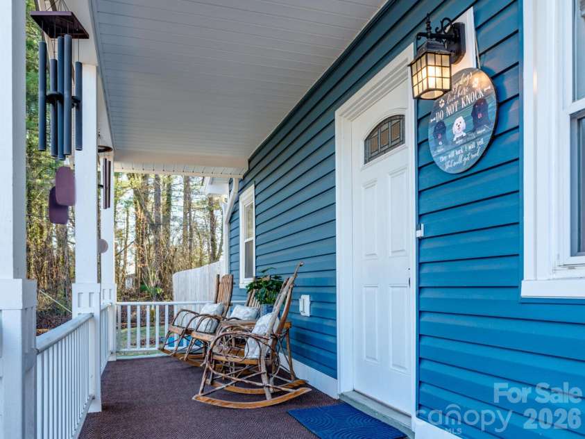 29 White Oak Road, Arden, NC 28704.  MLS# CAR4367646, YatesRealty ID 17409. 