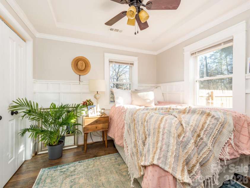 29 White Oak Road, Arden, NC 28704.  MLS# CAR4367646, YatesRealty ID 17409. 