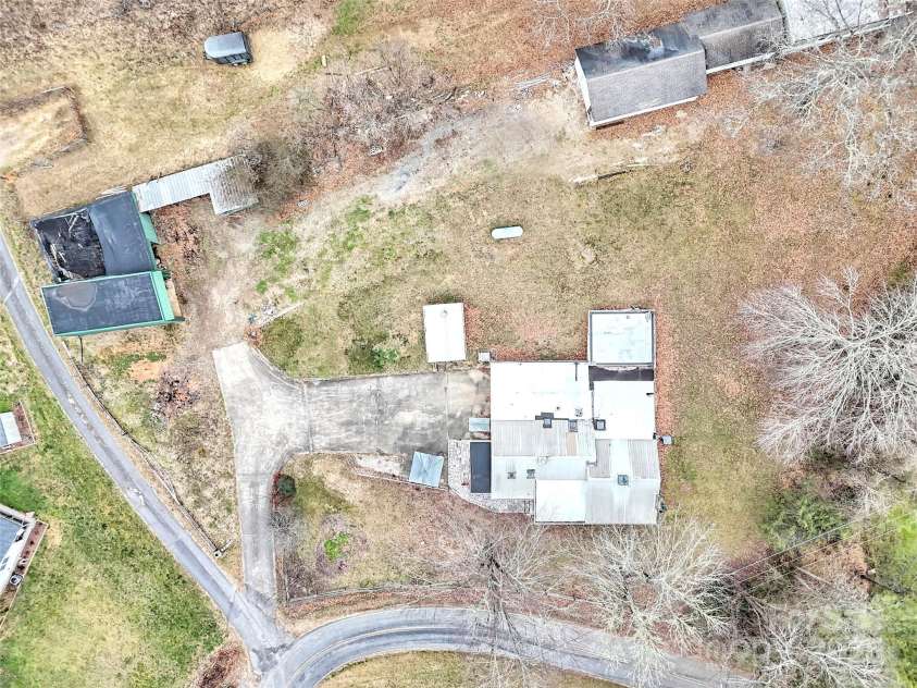 18 & 44 Sierra Point, Waynesville, NC 28786.  MLS# CAR4333158, YatesRealty ID 1741. 