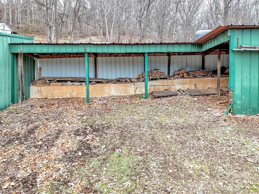 18 & 44 Sierra Point, Waynesville, NC 28786.  MLS# CAR4333158, YatesRealty ID 1741. 