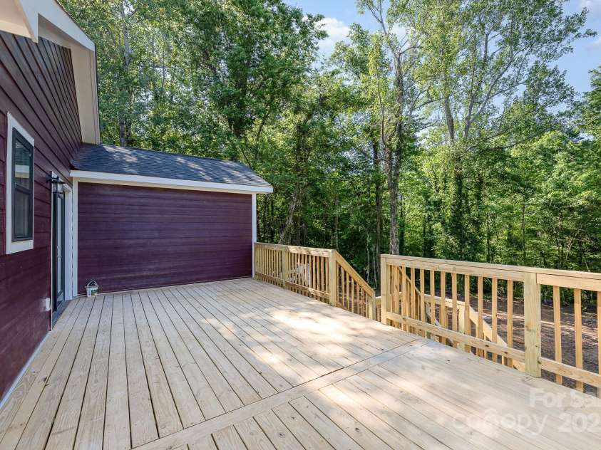 143 Hickory Street, Mocksville, NC 27028.  MLS# CAR4254056, YatesRealty ID 17412. 