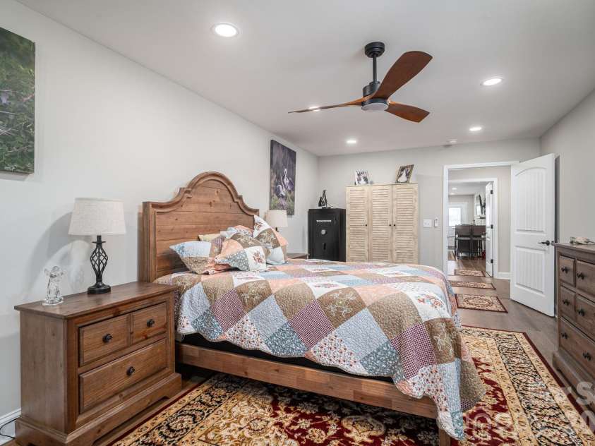346 Car Farm Road, Lincolnton, NC 28092.  MLS# CAR4365086, YatesRealty ID 17415. 2nd Bedroom