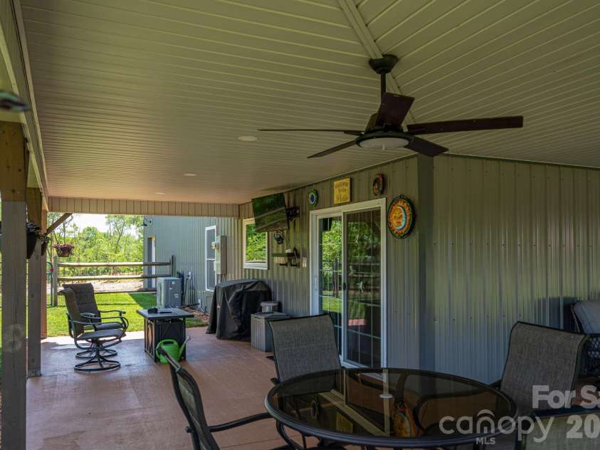 346 Car Farm Road, Lincolnton, NC 28092.  MLS# CAR4365086, YatesRealty ID 17415. 