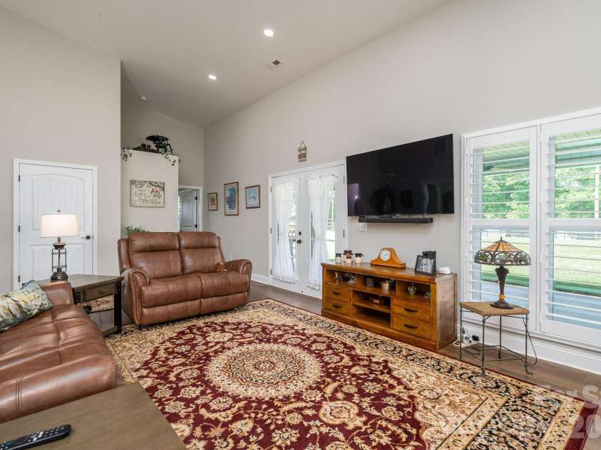 346 Car Farm Road, Lincolnton, NC 28092.  MLS# CAR4365086, YatesRealty ID 17415. 