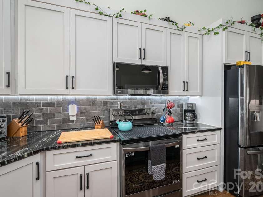 346 Car Farm Road, Lincolnton, NC 28092.  MLS# CAR4365086, YatesRealty ID 17415. 