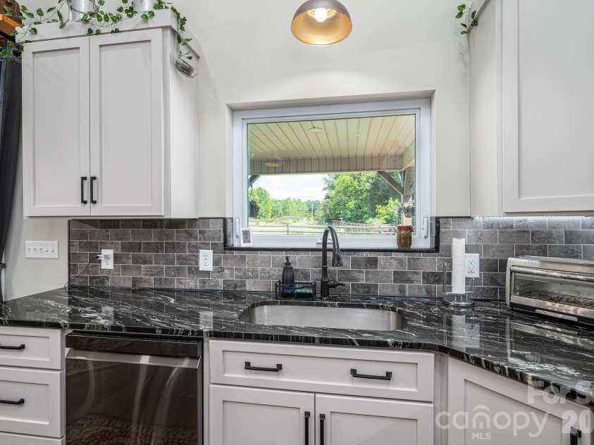 346 Car Farm Road, Lincolnton, NC 28092.  MLS# CAR4365086, YatesRealty ID 17415. 