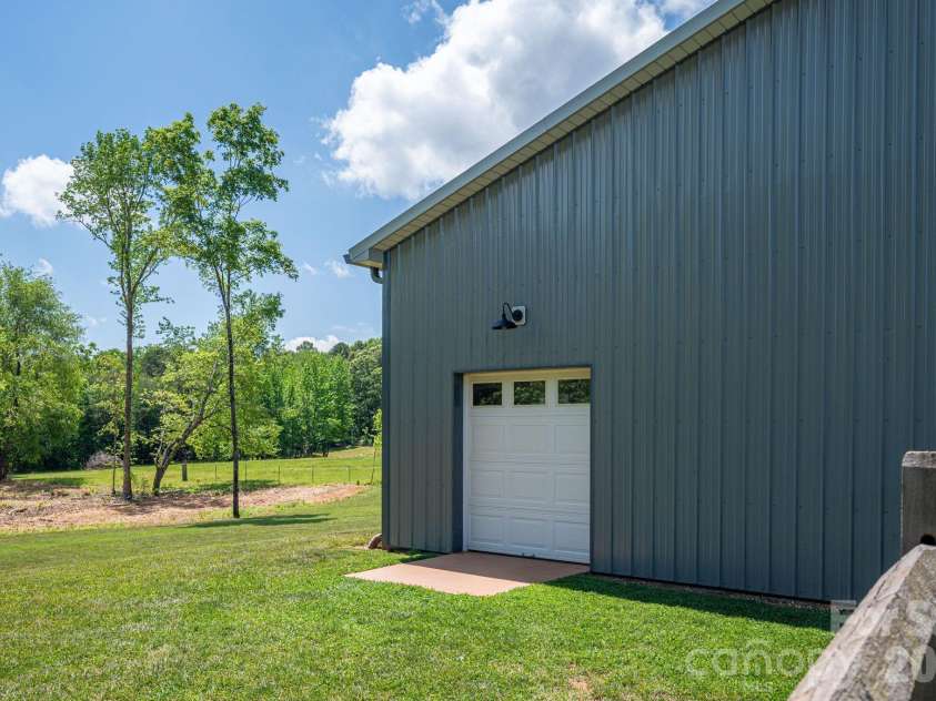 346 Car Farm Road, Lincolnton, NC 28092.  MLS# CAR4365086, YatesRealty ID 17415. 