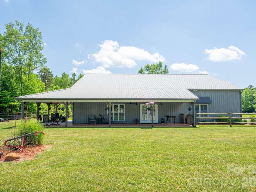 346 Car Farm Road, Lincolnton, NC 28092.  MLS# CAR4365086, YatesRealty ID 17415. 