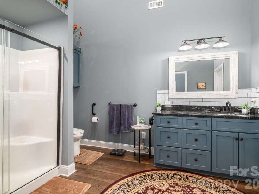 346 Car Farm Road, Lincolnton, NC 28092.  MLS# CAR4365086, YatesRealty ID 17415. Primary Bath