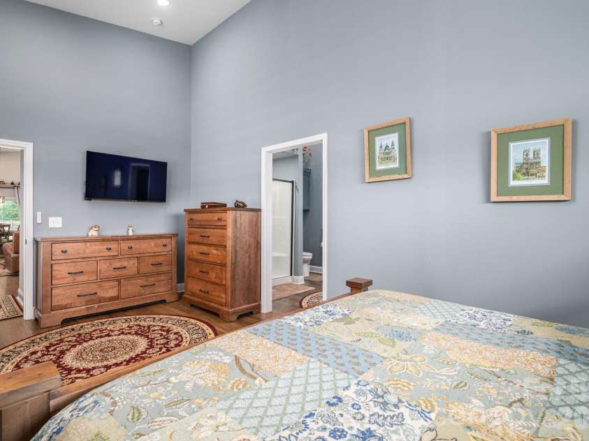 346 Car Farm Road, Lincolnton, NC 28092.  MLS# CAR4365086, YatesRealty ID 17415. Primary Bedroom
