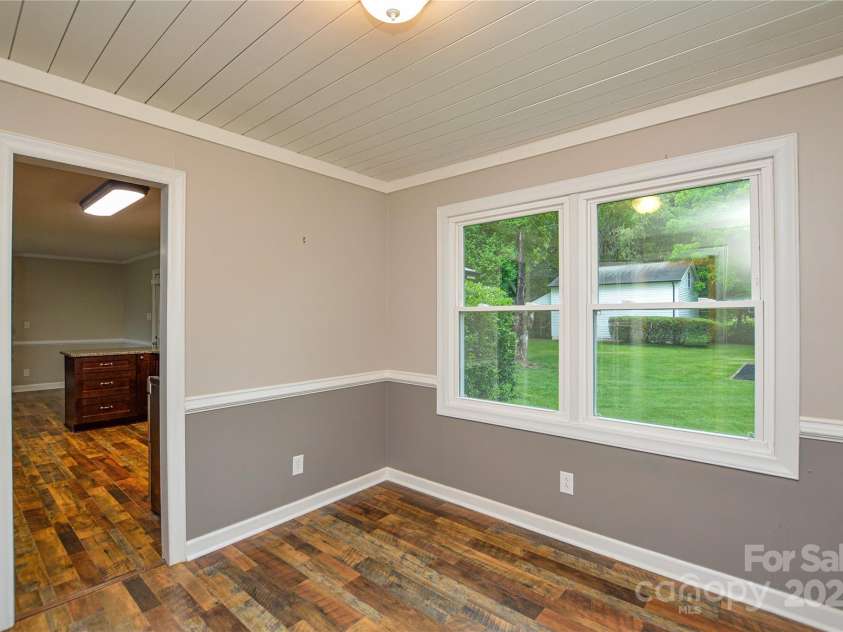 1506 Cameron Drive, Statesville, NC 28625.  MLS# CAR4261391, YatesRealty ID 17416. 