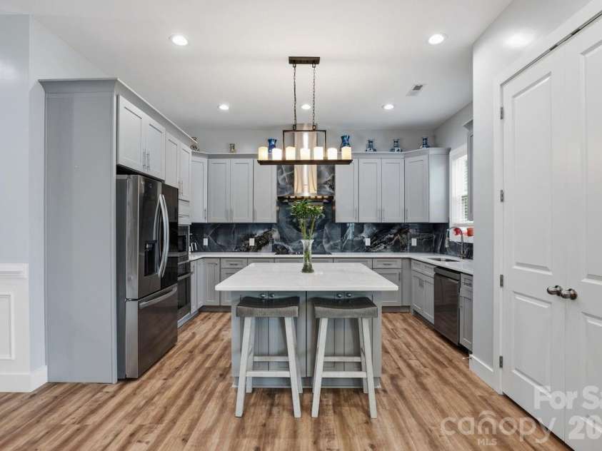 4950 Surfwood Drive, Sherrills Ford, NC 28673.  MLS# CAR4374967, YatesRealty ID 17416. Kitchen