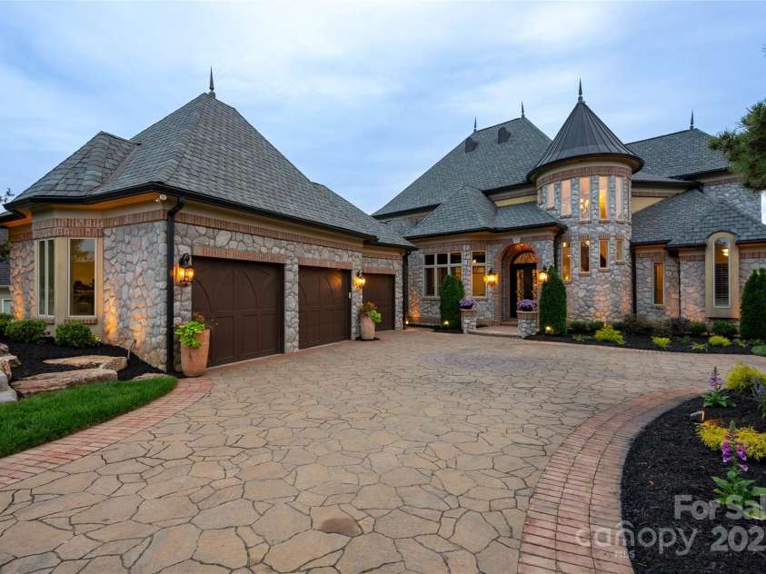 325 Ivy Arbor Circle, Rock Hill, SC 29732.  MLS# CAR4242278, YatesRealty ID 17417. 