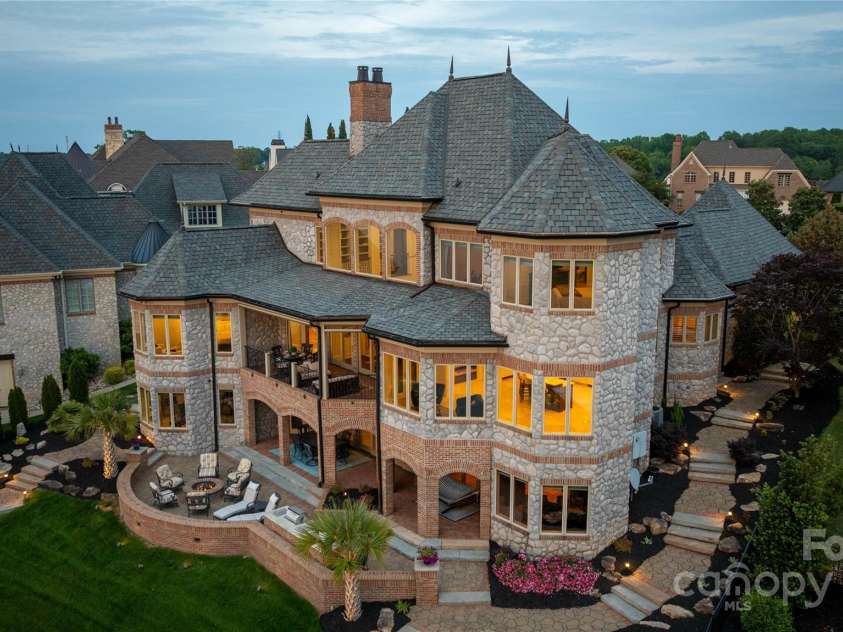 325 Ivy Arbor Circle, Rock Hill, SC 29732.  MLS# CAR4242278, YatesRealty ID 17417. 