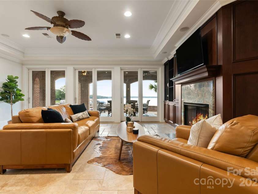 325 Ivy Arbor Circle, Rock Hill, SC 29732.  MLS# CAR4242278, YatesRealty ID 17417. Basement-Open living space with gas fireplace