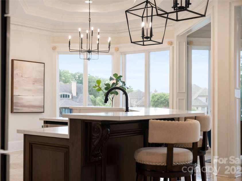 325 Ivy Arbor Circle, Rock Hill, SC 29732.  MLS# CAR4242278, YatesRealty ID 17417. Floor 1-Breakfast area behind kitchen entrance