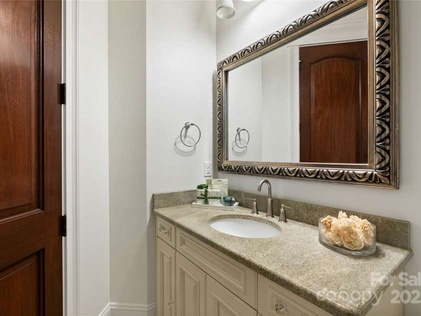 325 Ivy Arbor Circle, Rock Hill, SC 29732.  MLS# CAR4242278, YatesRealty ID 17417. Floor 2-Attached bathroom spare bedroom 1