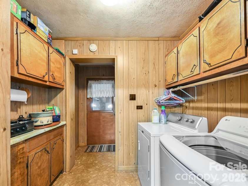 7530 NC 208 Highway, Marshall, NC 28753.  MLS# CAR4376119, YatesRealty ID 17417. 