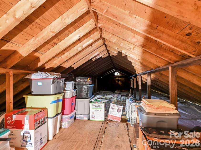 7530 NC 208 Highway, Marshall, NC 28753.  MLS# CAR4376119, YatesRealty ID 17417. 